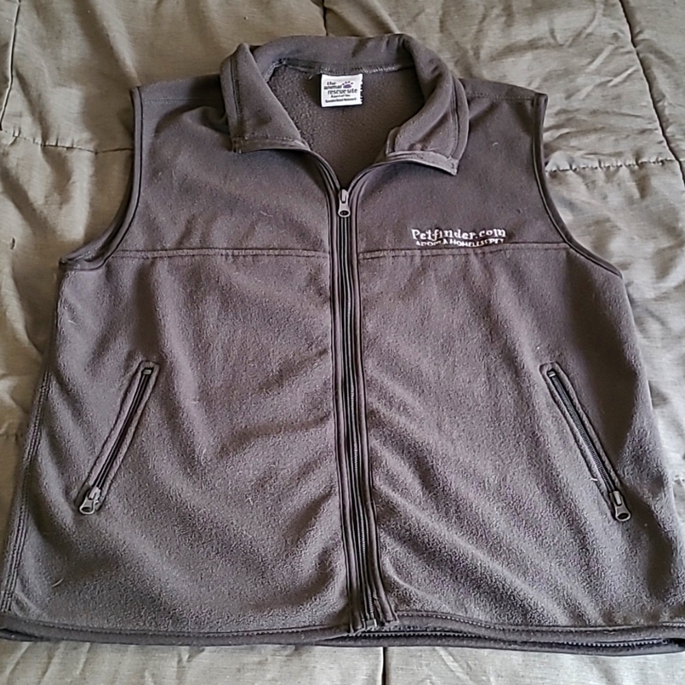Like New Grey Fleece Vest L Petfinder.com Logo animal rescue site Lightweight